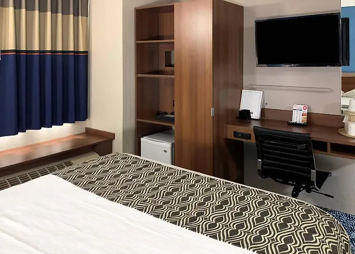 Microtel Inn & Suites By Wyndham Fond Du Lac