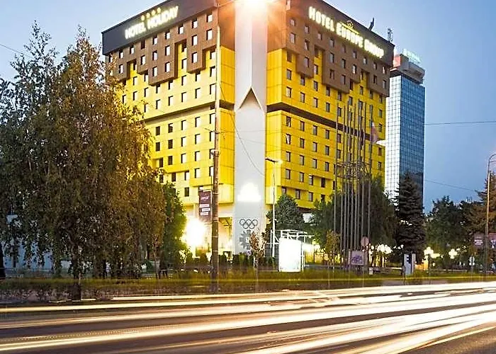 Hotel Holiday