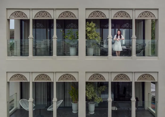 Amdaeng Bangkok Riverside Hotel