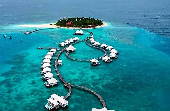 Diamonds Thudufushi Maldives Resort & Spa