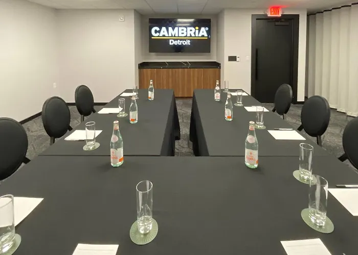 Cambria Detroit Downtown