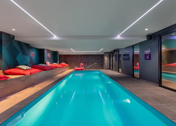 Aloft , By Marriott