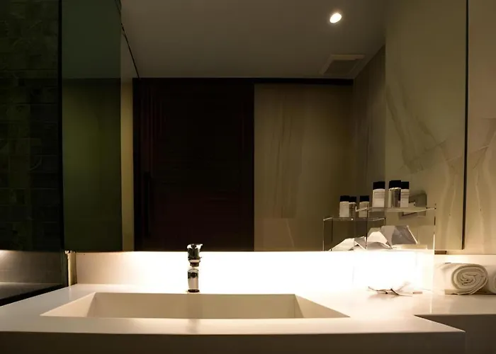 First Pride Hotel Bangkok