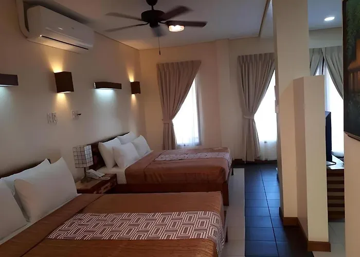 Kahuna Beach Resort And Spa