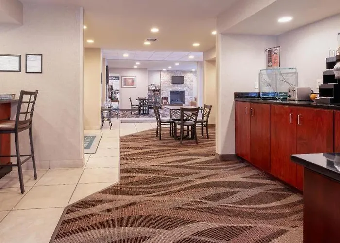 Cobblestone Inn & Suites - Durand