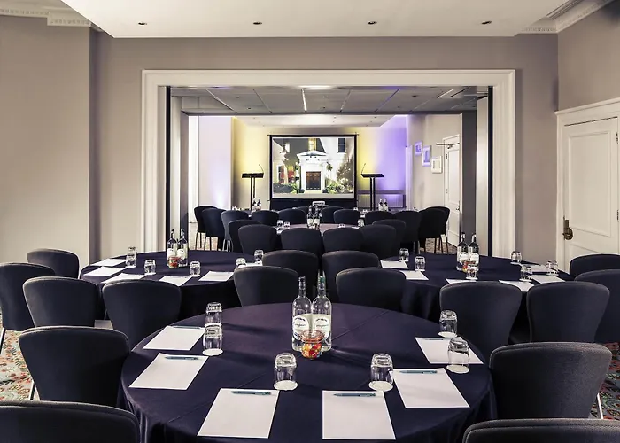 Mercure Gloucester Bowden Hall Hotel