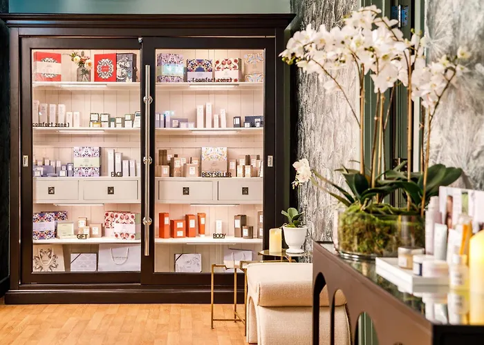 Voco Lythe Hill Hotel & Spa By Ihg