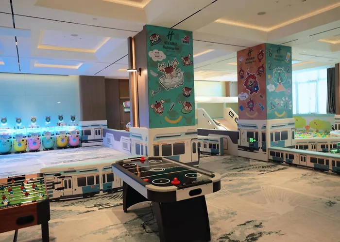 Holiday Inn Jing'An- Railway Station Hub Free Laundry Panoramic Gym