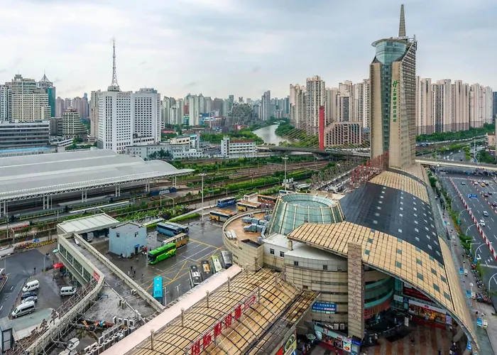 Holiday Inn Jing'An- Railway Station Hub Free Laundry Panoramic Gym