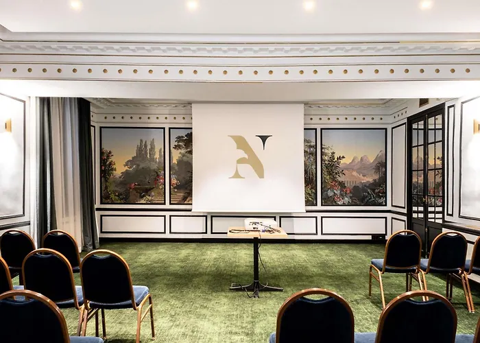 Aigle Noir MGallery