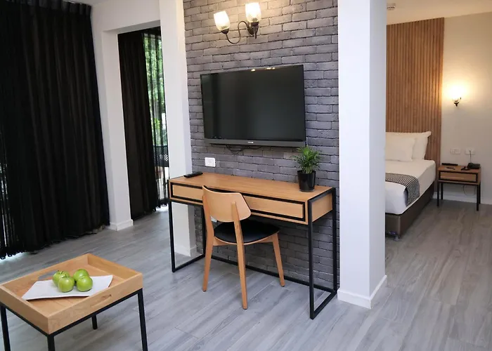 Kfar Giladi Hotel