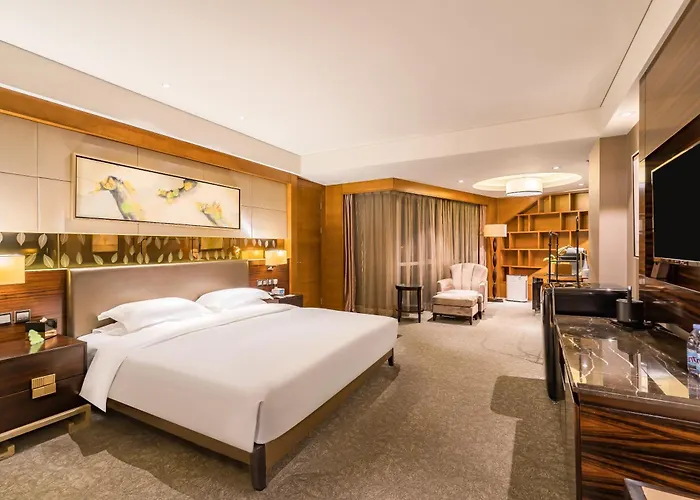 Lake View Hotel