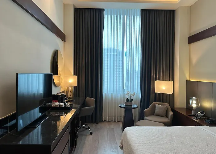 Holiday Inn By Ihg