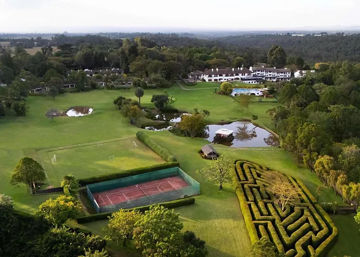 Fairmont Mount Kenya Safari Club