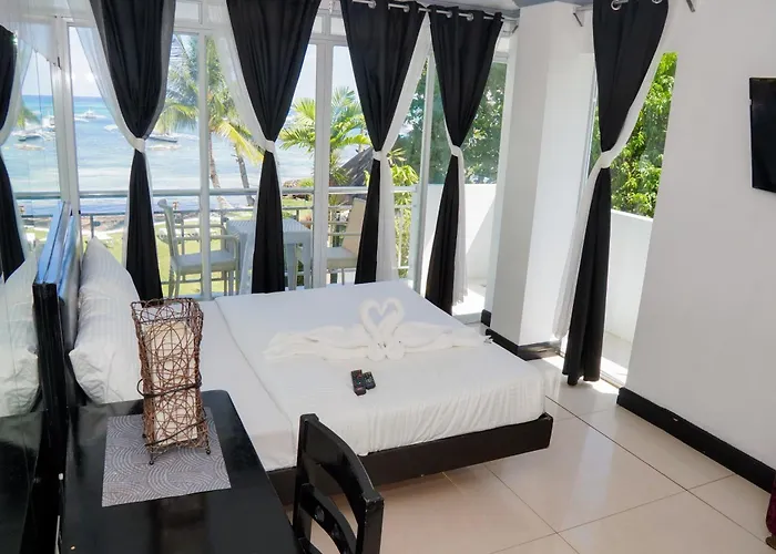 Bohol South Beach Hotel