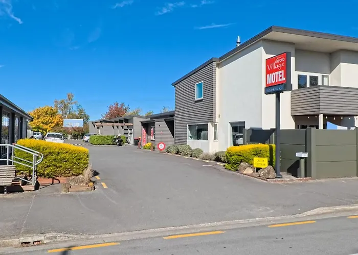 Oxford Village Motels