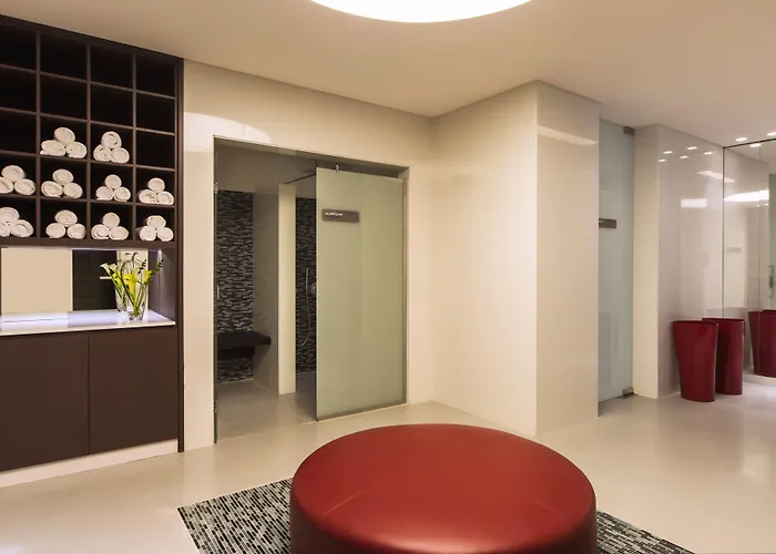 Fraser Suites