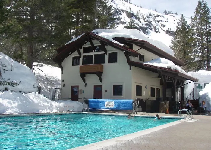 Getaways At Olympic Village Inn