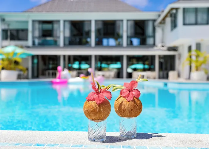 Muri Beach Club Hotel