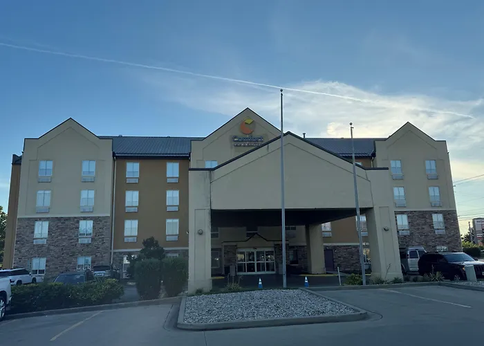 Comfort Suites
