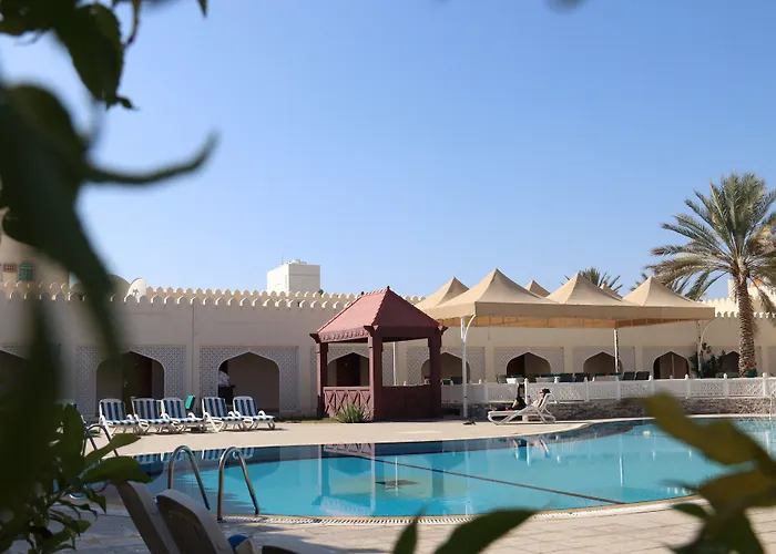 Falaj Daris Hotel