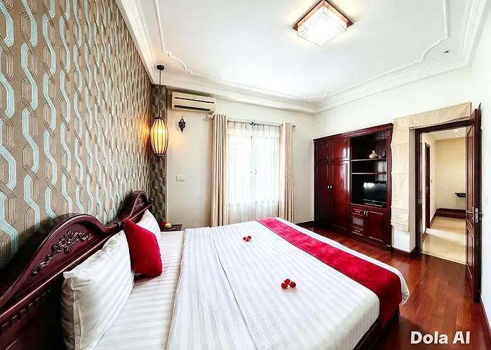 Hanoi Golden Moon Hotel & Travel