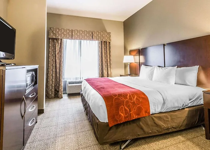 Comfort Suites Commerce