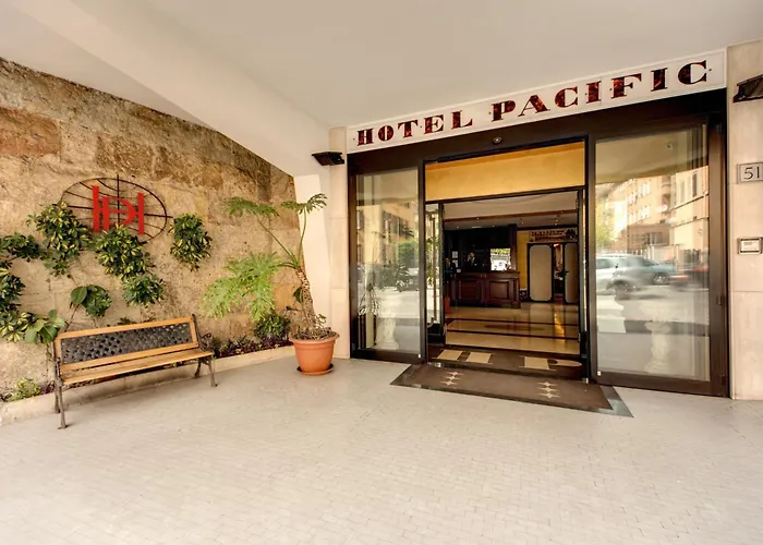 Hotel Pacific