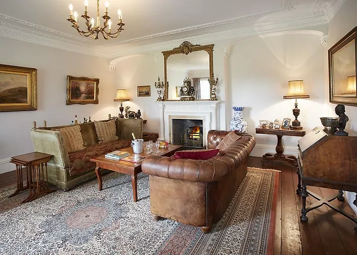 Broomfield House Glasbury