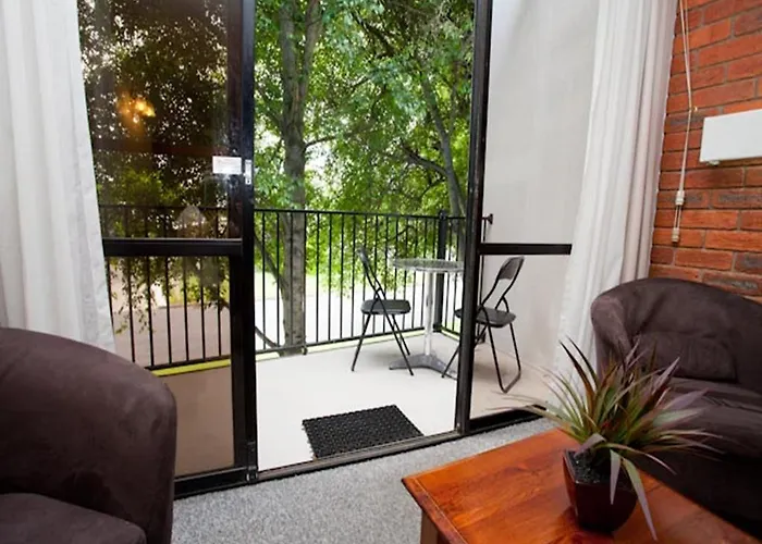 Connells Motel & Serviced Apartments