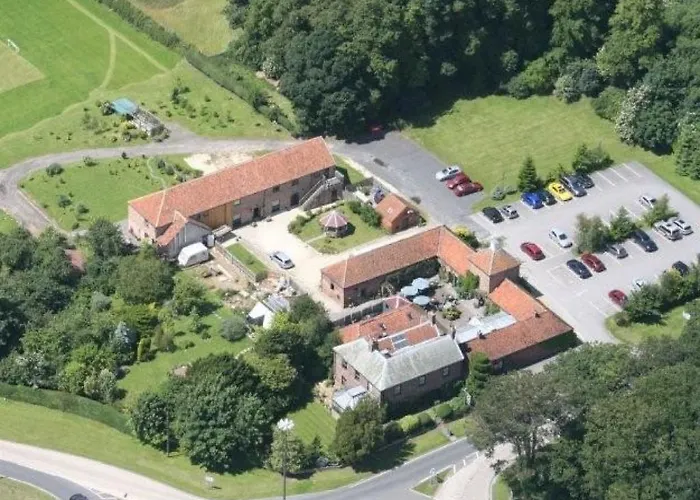 Wolds Village Hotel