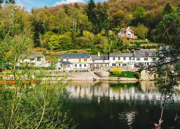 The Saracens Head Inn Symonds Yat