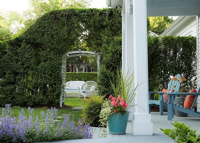 Shelter Island House
