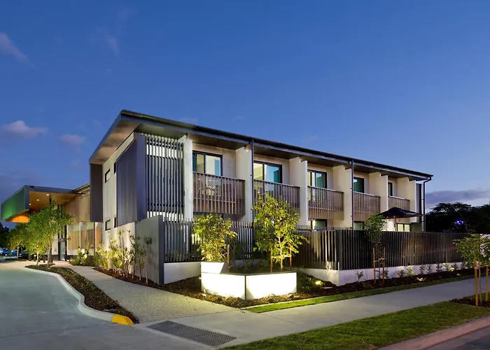 The Glen Hotel And Suites