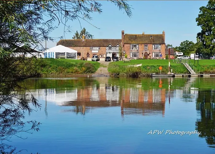 Lower Lode Inn