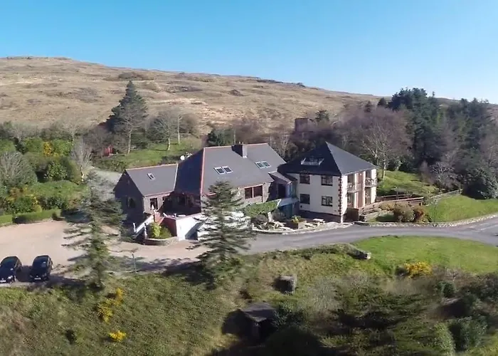 Kylemore Pass Hotel