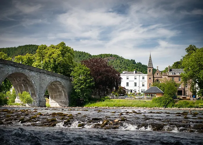 Atholl Arms Hotel