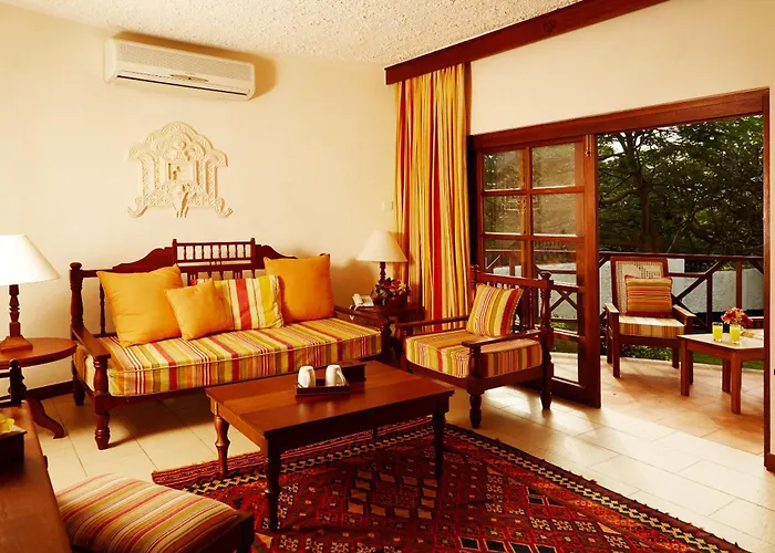 Neptune Village Beach Resort & Spa Galu