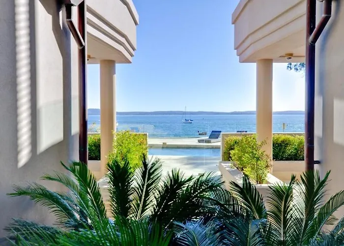 Amarna Luxury Beach Resort Nelson Bay