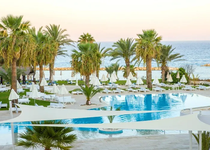 Paphos 5 Star Hotels