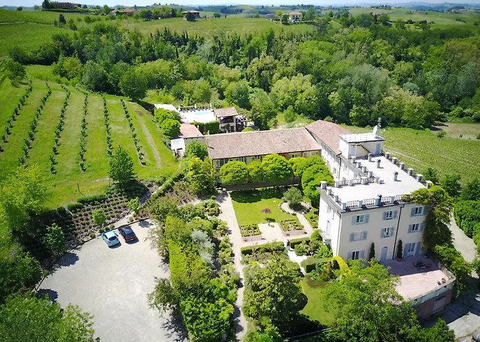 La Villa Hotel