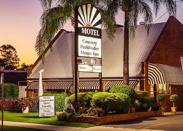 Country Pathfinder Motor Inn