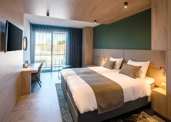 Hotel 46