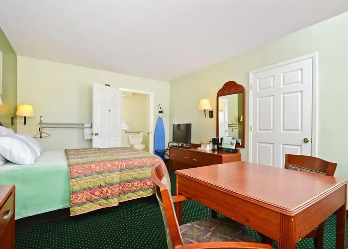 Pine Point Inn & Suites Smithville