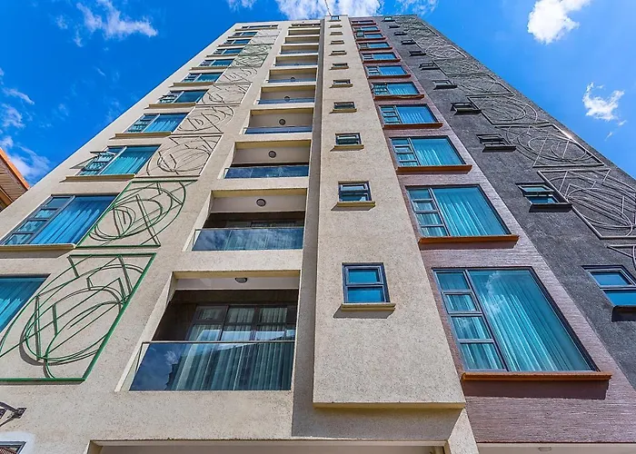 L'Aziz Suites - Near Aga Khan Hospital