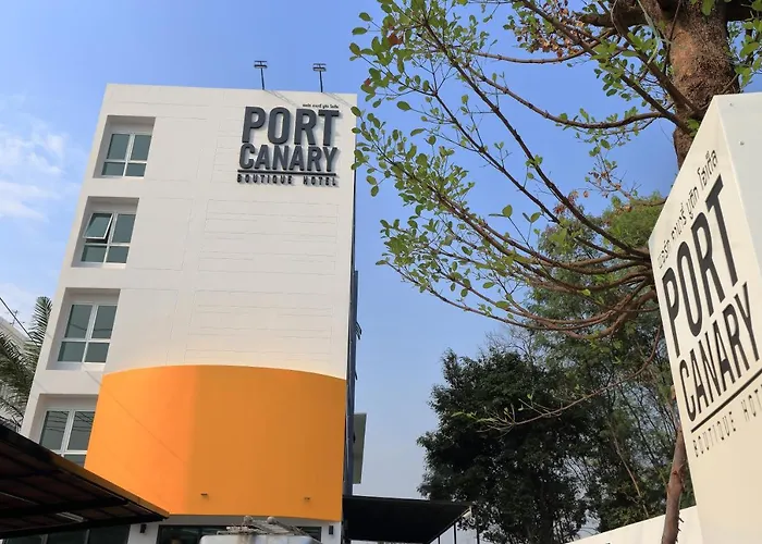 Port Canary Airport Hotel