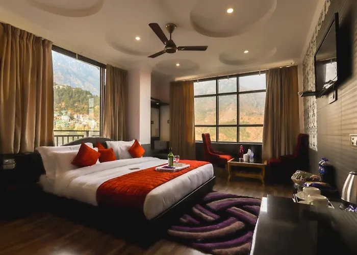 Holiday Hill Hotel Dharamshala